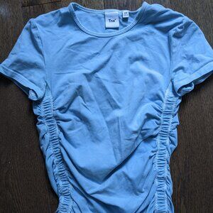 TNA t-shirt, size xxs
